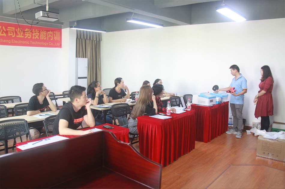 矩正公司培訓(xùn)現(xiàn)場(chǎng)