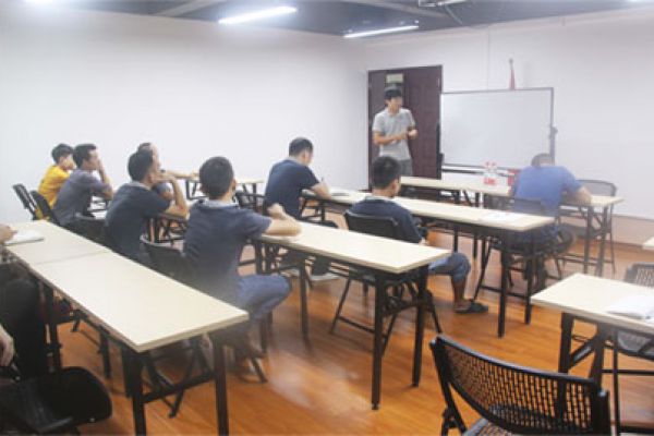 矩正全金屬檢測機培訓(xùn)現(xiàn)場